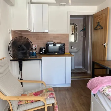 Deebas Divine Den Apartman *